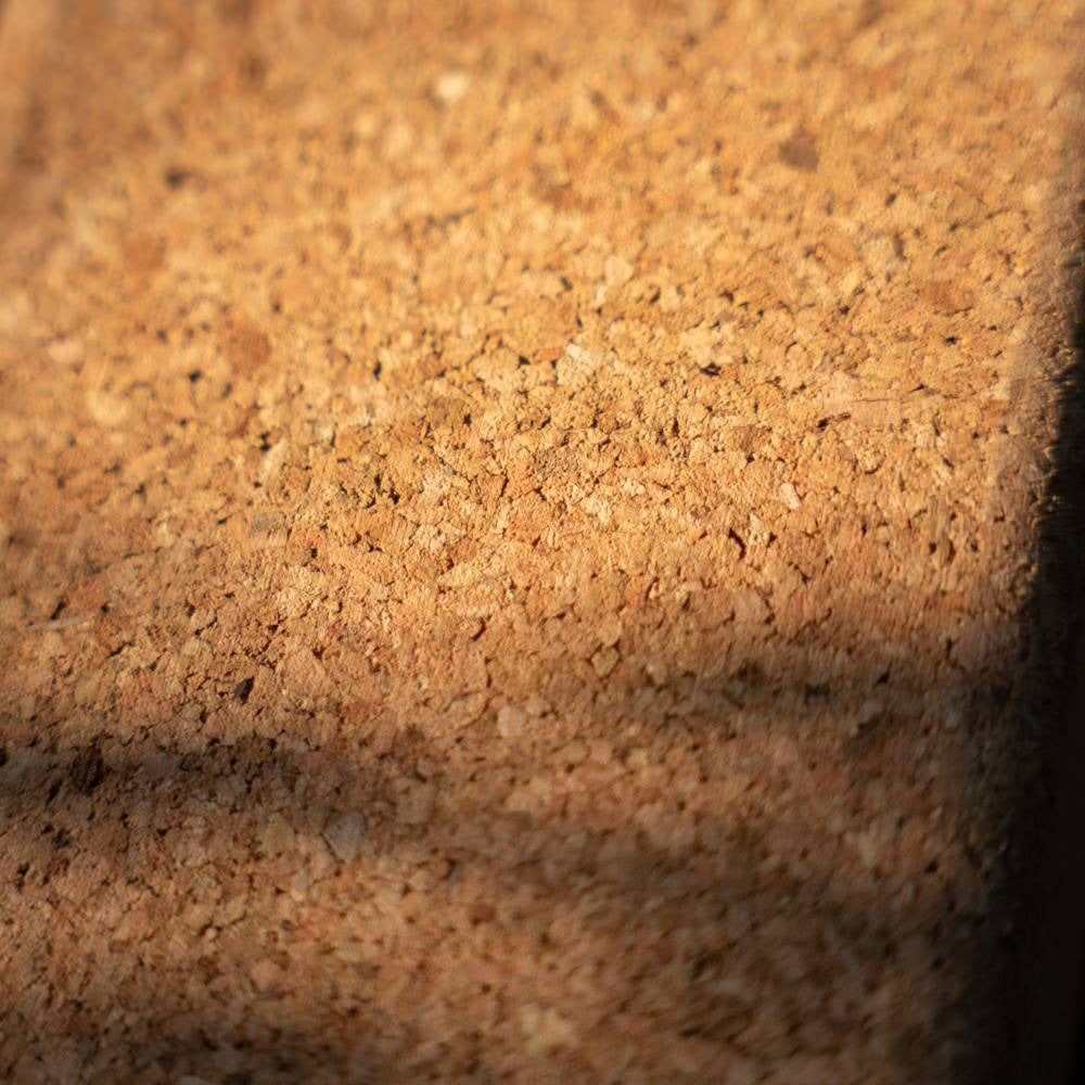 Brique de yoga en liège naturel de Les Cardalinnes, atelier artisanal de Saint-Chamas en Provence